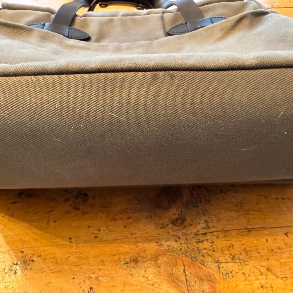 FILSON Original Briefcase Otter - Picture 12 of 13